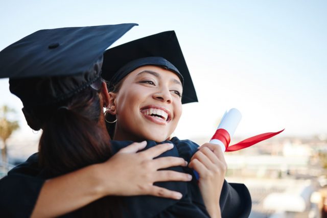 https://citizensctc.org/wp-content/uploads/2023/06/scholarships-640x427.jpg